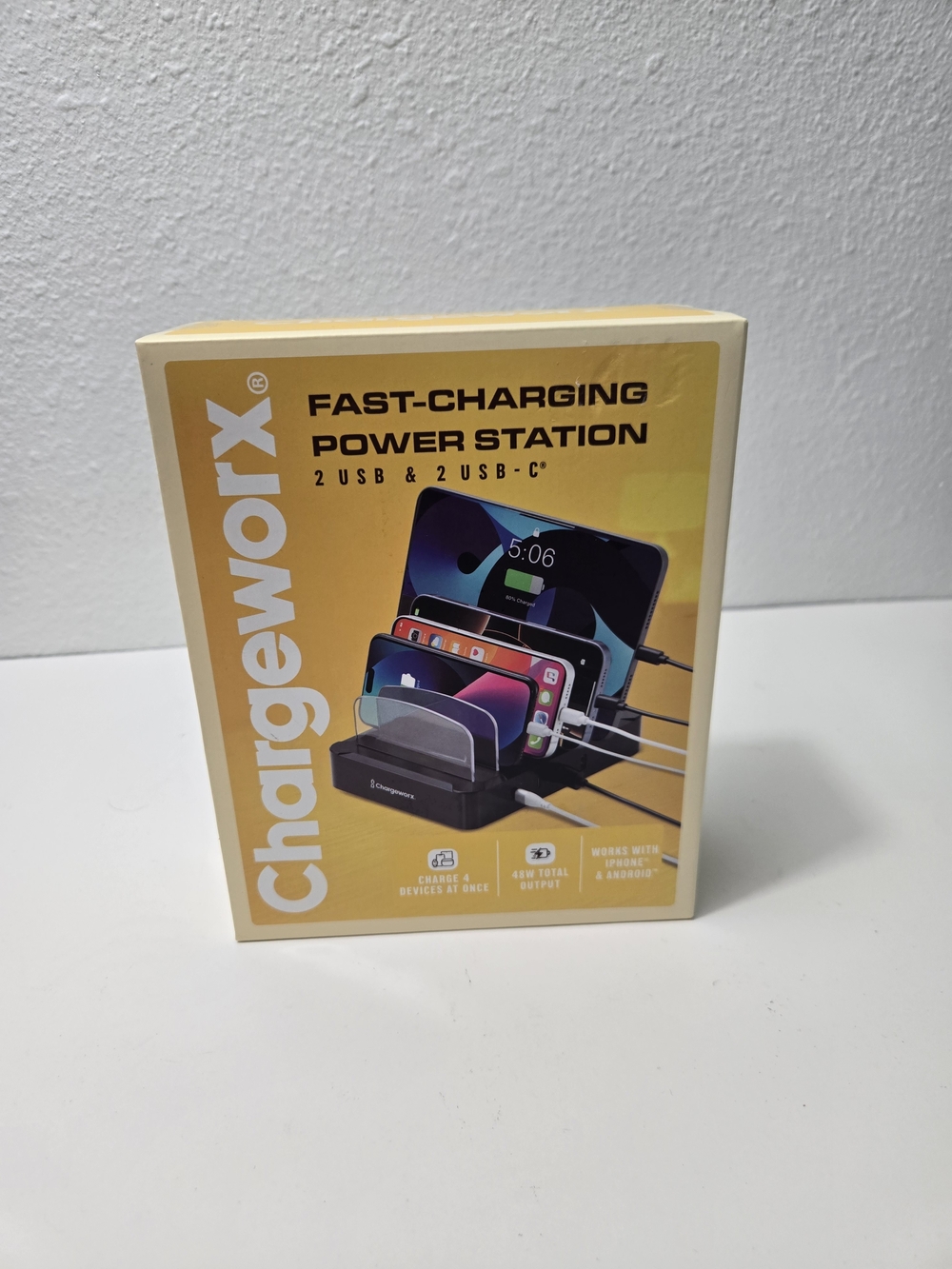 Chargeworx Fast-Charging Power Station - Yellow